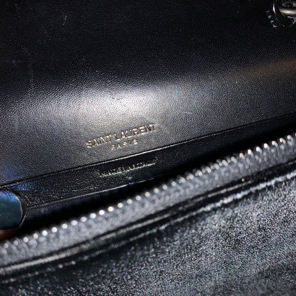 Black Velvet ‘Kate’ Saint Laurent Bag - Picture 6 of 10